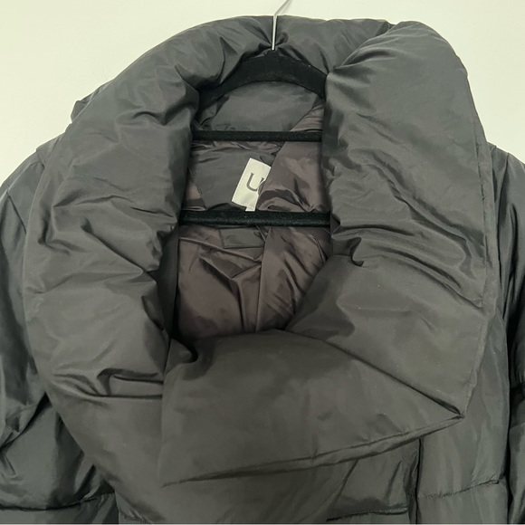 UGG water resistant puffer coat - Picture 10 of 13